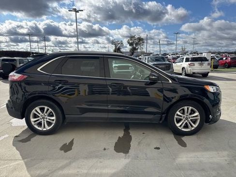 Used 2020 Ford Edge SEL image 2
