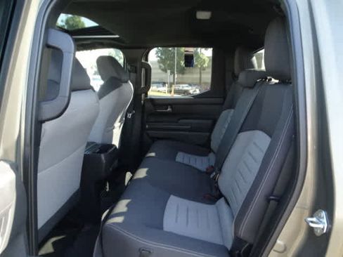 Used 2024 Toyota Tacoma TRD Off-Road image 21