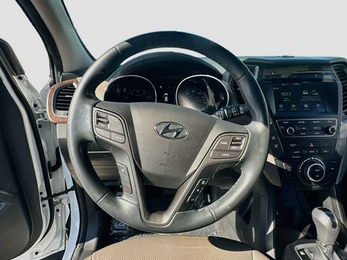 Used 2018 Hyundai Santa Fe Sport FWD image 11