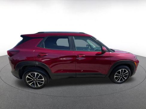 Used 2025 Chevrolet TrailBlazer LT image 16