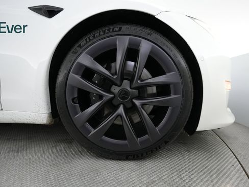 Used 2022 Tesla Model S Plaid AWD/4WD image 19