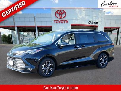 Certified 2025 Toyota Sienna Platinum