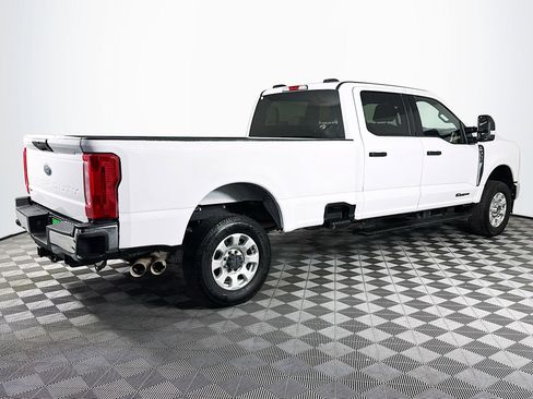 Used 2024 Ford F350 XLT image 10