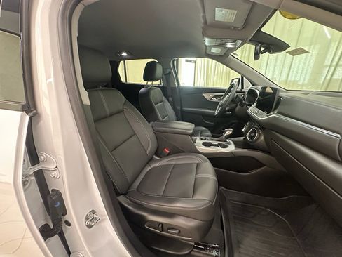 Certified 2024 Chevrolet Blazer LT w/ LPO, Black Sport Package AWD/4WD image 18