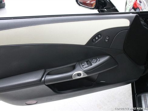 Used 2008 Chevrolet Corvette Z06 w/ Preferred Equipment Group RWD image 25