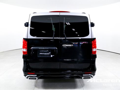 Used 2023 Mercedes-Benz Metris Passenger image 7