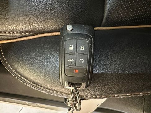 Used 2019 Chevrolet Impala Premier w/ Premier Confidence Package FWD image 17