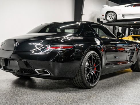 Used 2014 Mercedes-Benz SLS AMG GT Coupe image 8