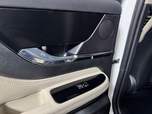 New 2026 Lincoln Corsair Premiere image 52