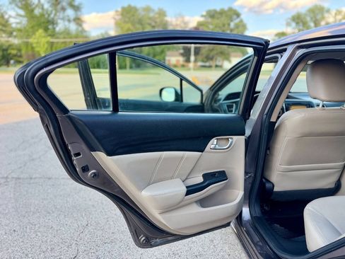 Used 2013 Honda Civic Hybrid Sedan image 15