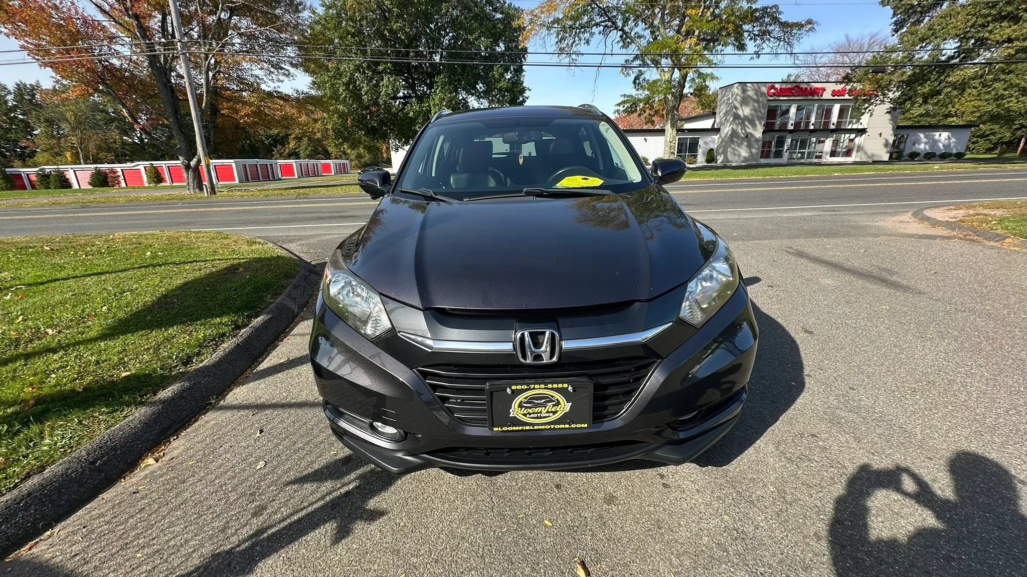 Used 2018 Honda HR-V EX-L image 2