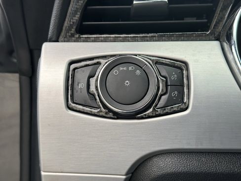 Used 2015 Ford Mustang GT Premium image 31