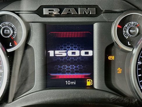 New 2026 RAM 1500 Express AWD/4WD image 11
