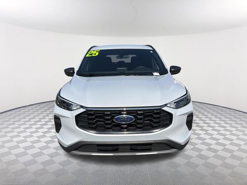 Used 2025 Ford Escape ST-Line AWD/4WD image 2