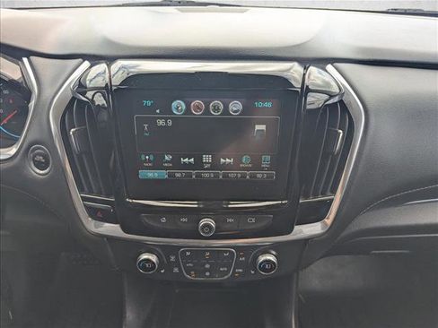 Used 2019 Chevrolet Traverse LT FWD image 10