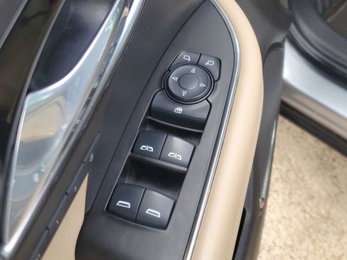 Used 2024 Buick Envision Preferred AWD/4WD image 17