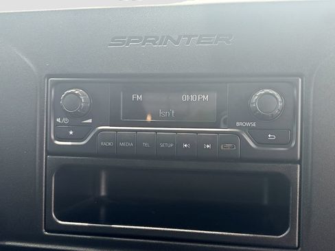 Used 2025 Mercedes-Benz Sprinter 2500 image 25