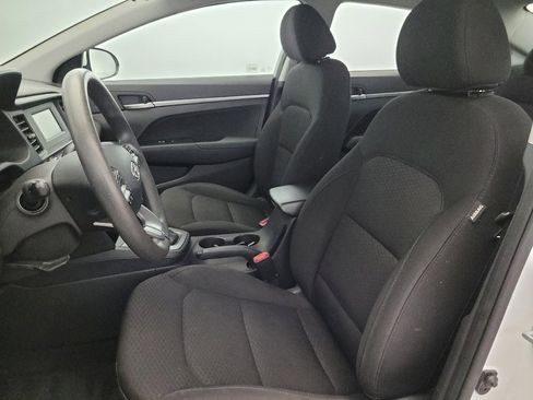 Used 2019 Hyundai Elantra SE w/ Cargo Package FWD image 17
