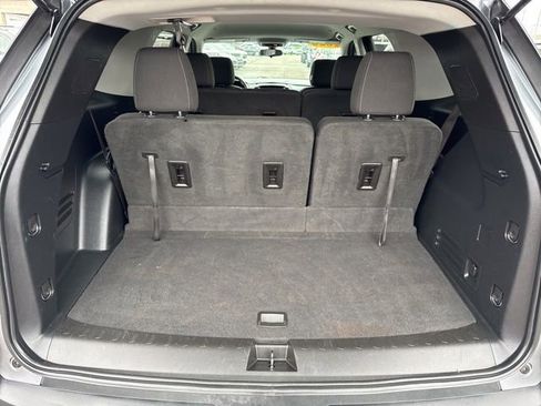 Used 2020 Chevrolet Traverse LS w/ LPO, Floor Liner Package FWD image 21