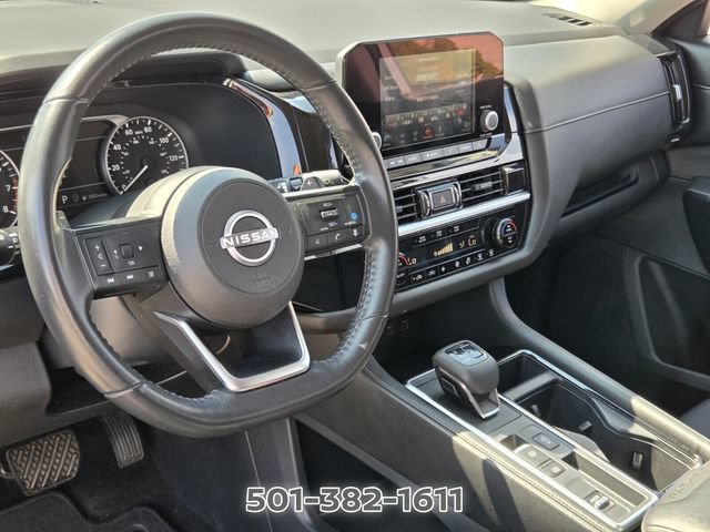Used 2024 Nissan Pathfinder SV FWD image 8