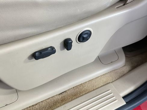 Used 2007 Chevrolet Silverado 1500 LTZ w/ Safety Package image 18