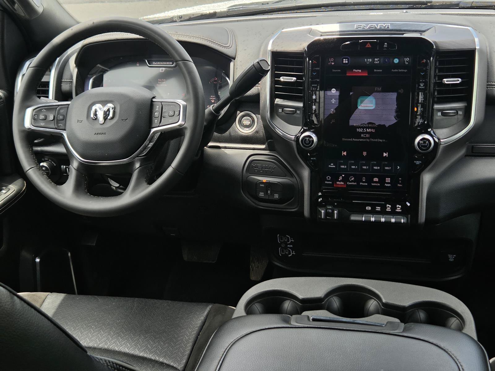 Used 2026 RAM 2500 Laramie AWD/4WD image 13
