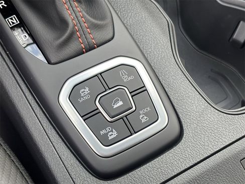 New 2026 Nissan Frontier PRO-4X image 18