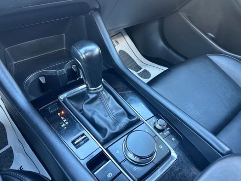 Used 2022 MAZDA MAZDA3 s image 16