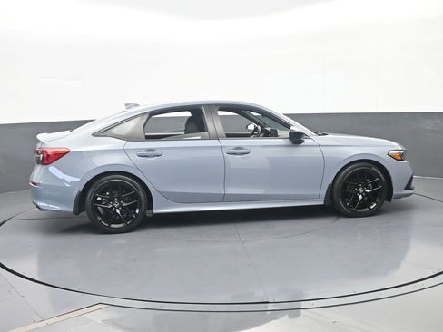 Used 2023 Honda Civic Sport image 7