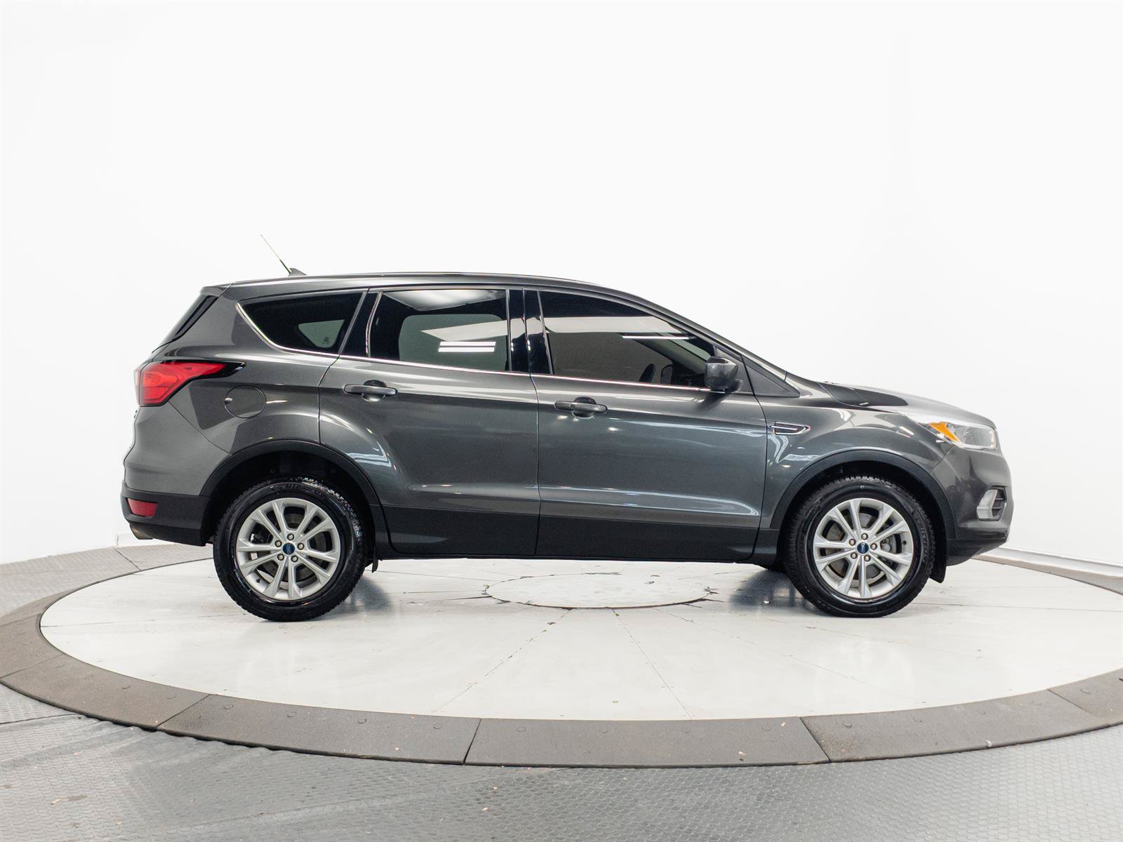 Used 2019 Ford Escape SE AWD/4WD image 14