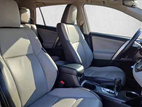 Used 2017 Toyota RAV4 XLE image 21