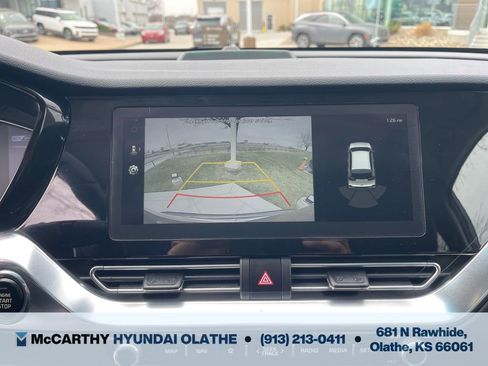 Used 2020 Kia Niro EX Premium image 9