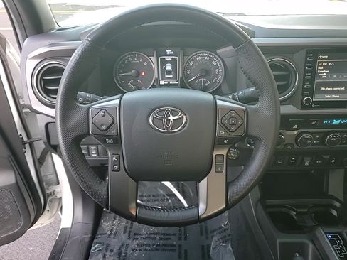 Certified 2023 Toyota Tacoma TRD Off-Road image 13