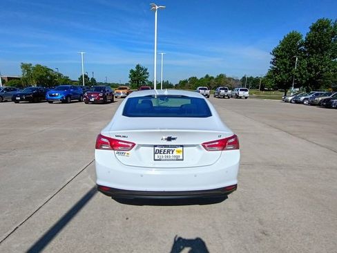 Used 2024 Chevrolet Malibu LT w/ Sport Edition FWD image 13
