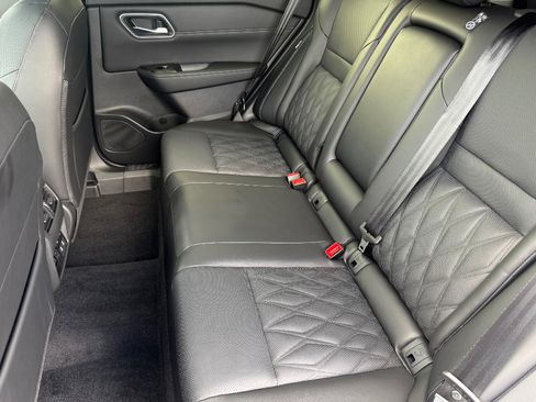 New 2026 Nissan Rogue Platinum image 22