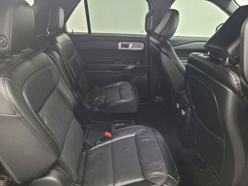 Used 2020 Ford Explorer Limited RWD image 19