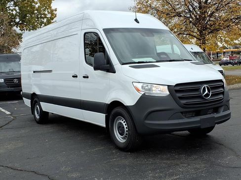 New 2025 Mercedes-Benz Sprinter 2500 image 6