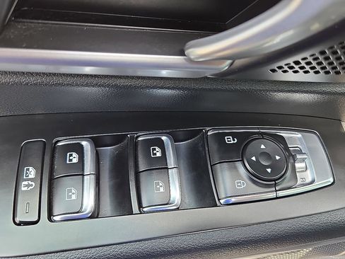 Used 2024 Kia Telluride S w/ S Sunroof Package FWD image 12