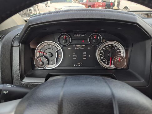 Used 2018 RAM 1500 Laramie w/ Convenience Group AWD/4WD image 22