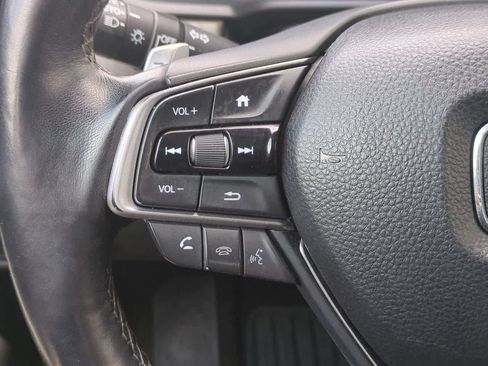 Used 2018 Honda Accord Touring image 24