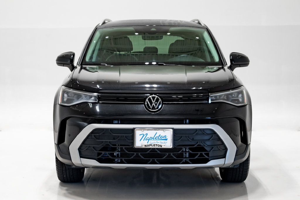 Used 2025 Volkswagen Taos SE AWD/4WD image 7