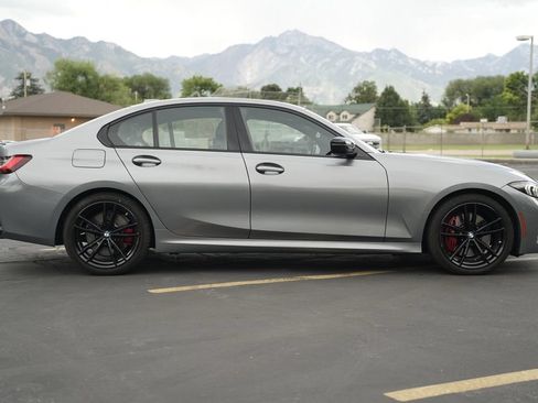 Used 2023 BMW 330i xDrive Sedan w/ M Sport Package AWD/4WD image 6