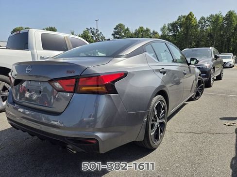 Used 2024 Nissan Altima 2.5 SR FWD image 4