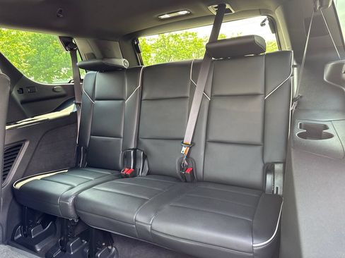 Used 2023 Cadillac Escalade Premium Luxury w/ LPO, Radiant Package AWD/4WD image 34