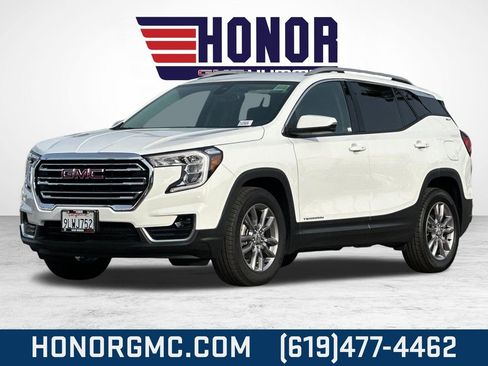 Used 2024 GMC Terrain SLT image 8