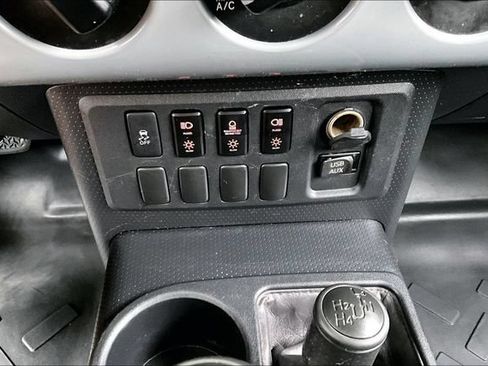 Used 2014 Toyota FJ Cruiser 4WD w/ Convenience Package image 16