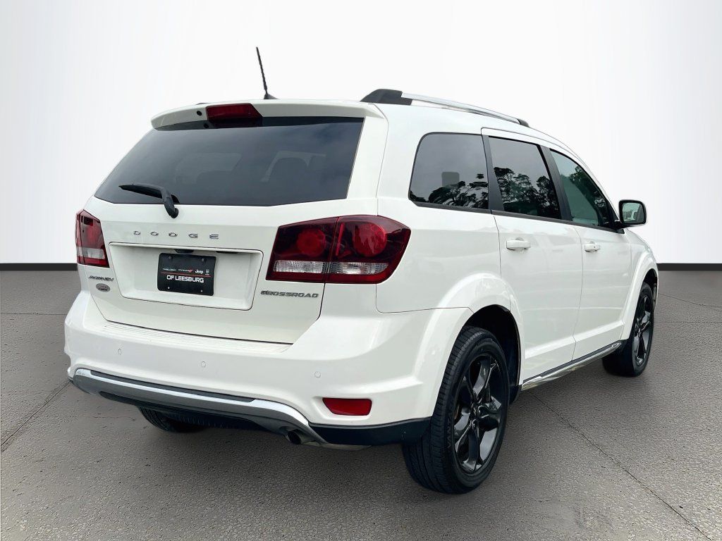 Used 2020 Dodge Journey Crossroad FWD image 7