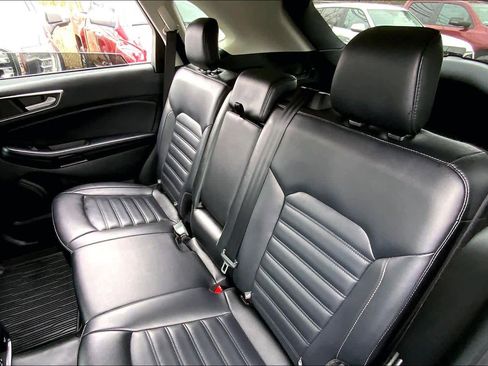Used 2022 Ford Edge SEL w/ Convenience Package image 19