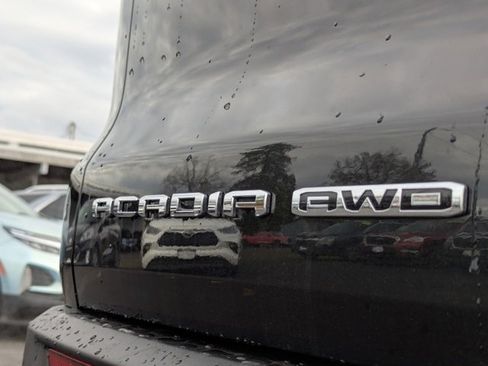 Used 2024 GMC Acadia Elevation image 38