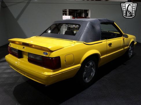 Used 1993 Ford Mustang LX image 7